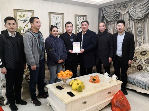 南昌市政建設(shè)集團(tuán)開(kāi)展廉政家訪(fǎng)活動(dòng)6003.jpg