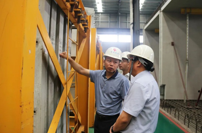 南昌縣人大常委會副主任王光華到市政遠(yuǎn)大公司開展優(yōu)化營商環(huán)境暨“護航行動”走訪