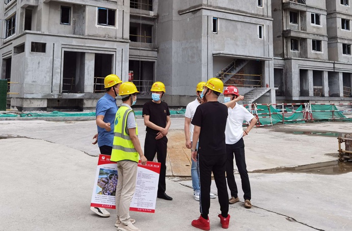 張世東先后前往公司杭州、蘇州、無錫三地房建項目檢查指導(dǎo)安全生產(chǎn)工作