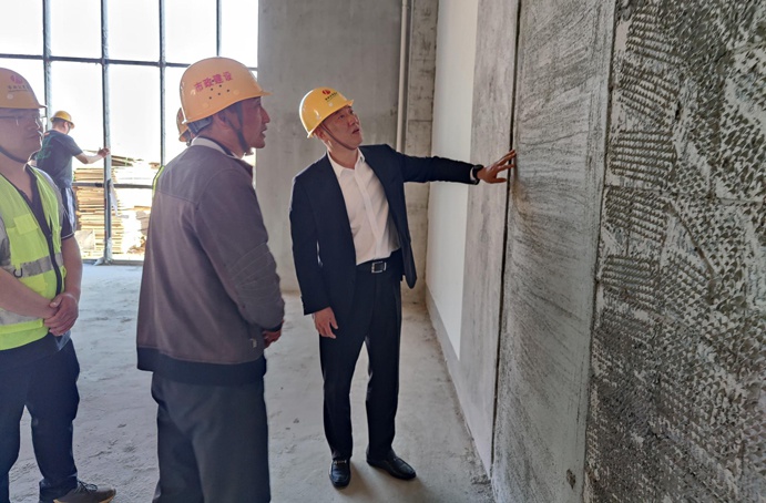 徐旭前往市政公用城三期項目、市政綠色建材科技產(chǎn)業(yè)園項目調研